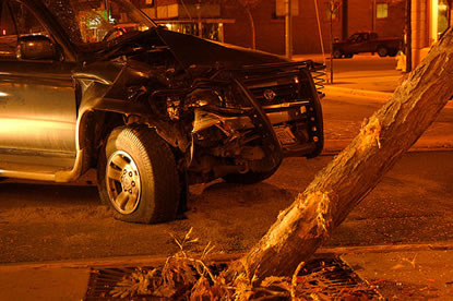 dui_wreck_tree