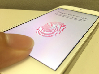 fingerprint phone unlock